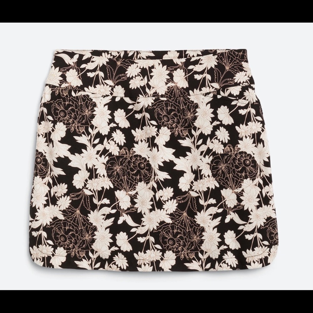 Elia Mini Skort NWT